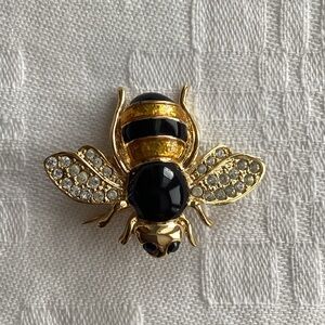 Jackie Orr Bee Brooch